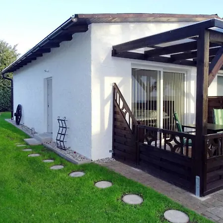 Haus Wolkenlos 아파트 Bannemin